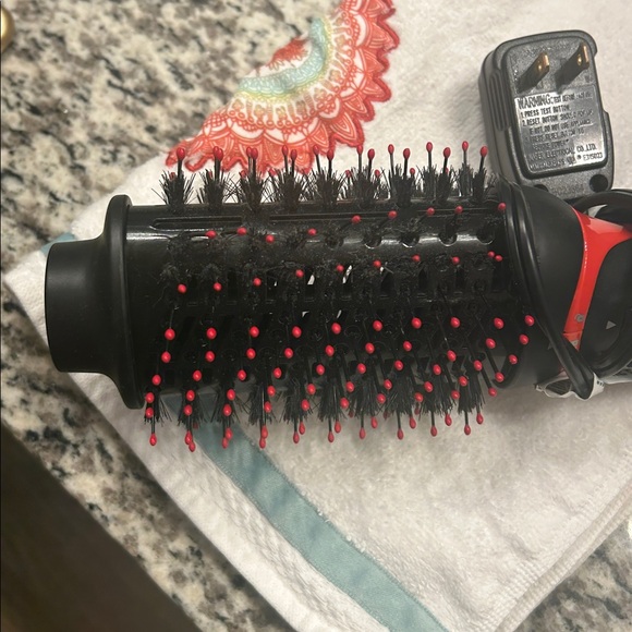 REVLON 2.4 Inch Barrel One Step Volumizer, Hair Dryer and Styler - Picture 5 of 7